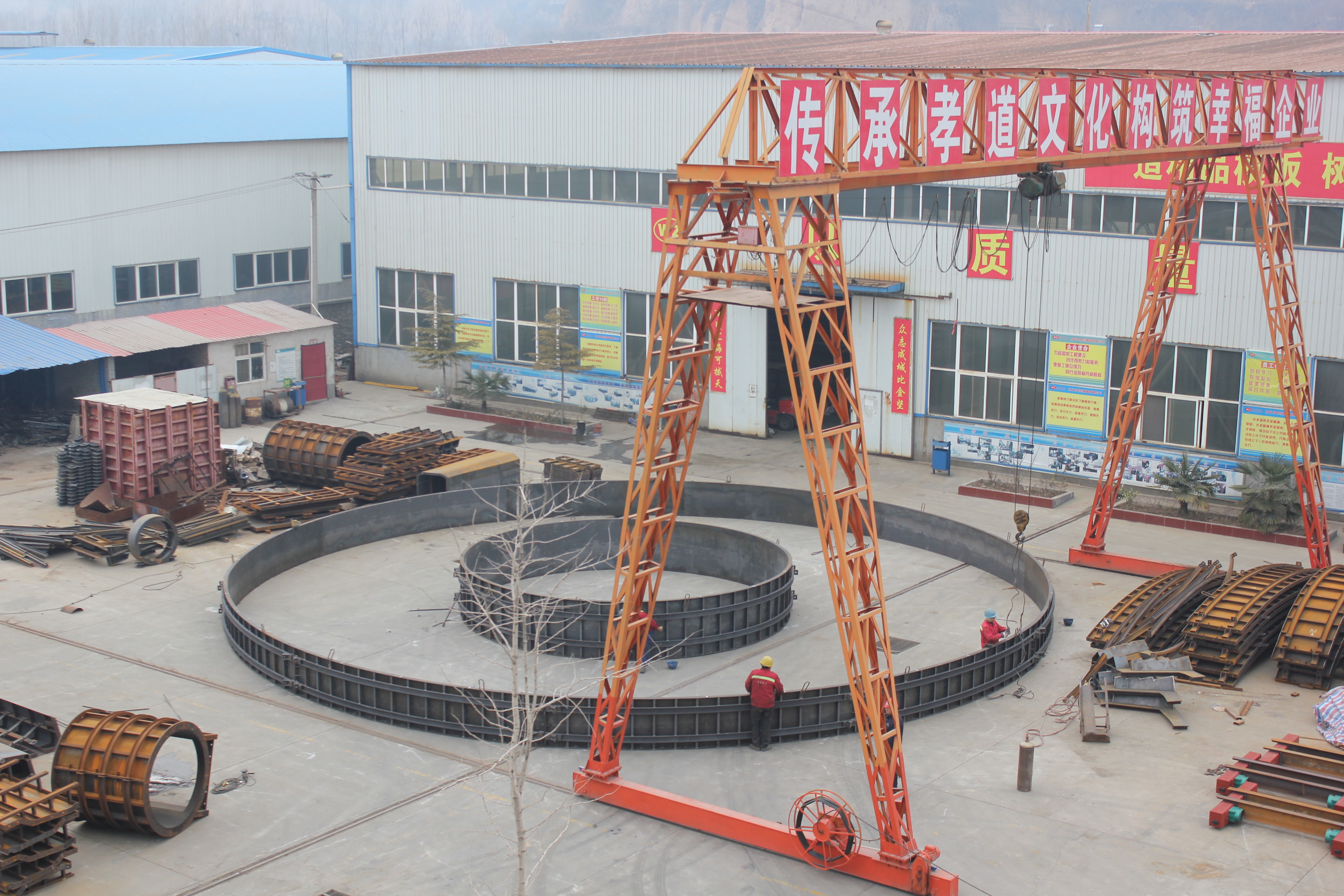 河南伟志厂家生产的直径18.8米风机模板组装完成