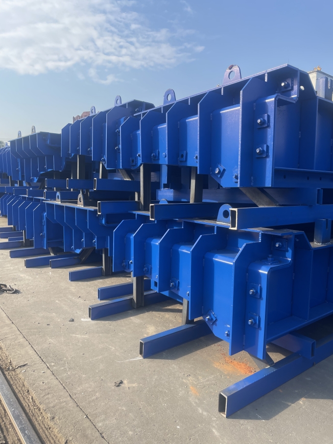 伟志景观护栏钢模板,打造城市靓丽风景线