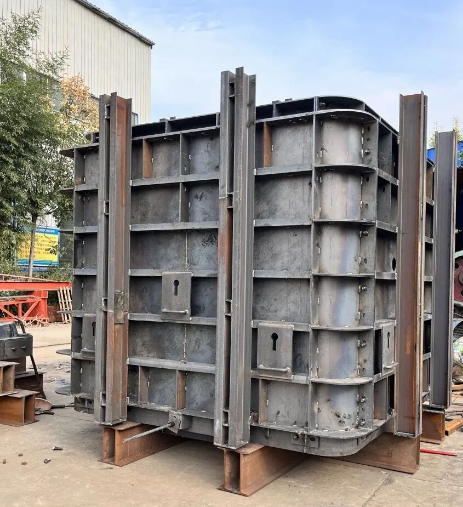 选伟志箱涵钢模板,筑路桥工程坚实根基